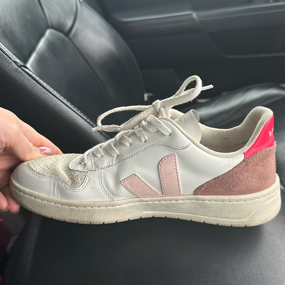 Veja Woman’s sneakers